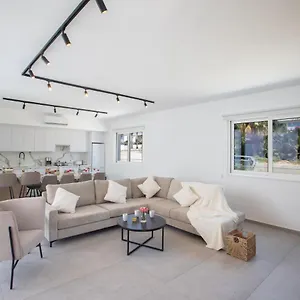 Villa Kube Luxury, Agia Napa