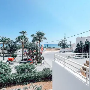  Ξενοδοχείο με διαμερίσματα Panas